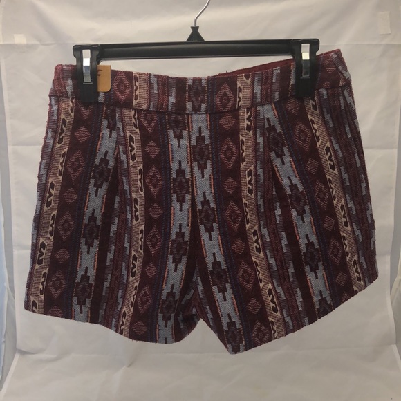 Hollister Aztec Shorts sz 3 - Picture 4 of 8